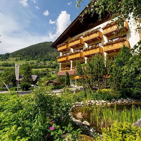 Family & Sporthotel Kaerntnerhof Bad Kleinkirchheim Bagian luar foto