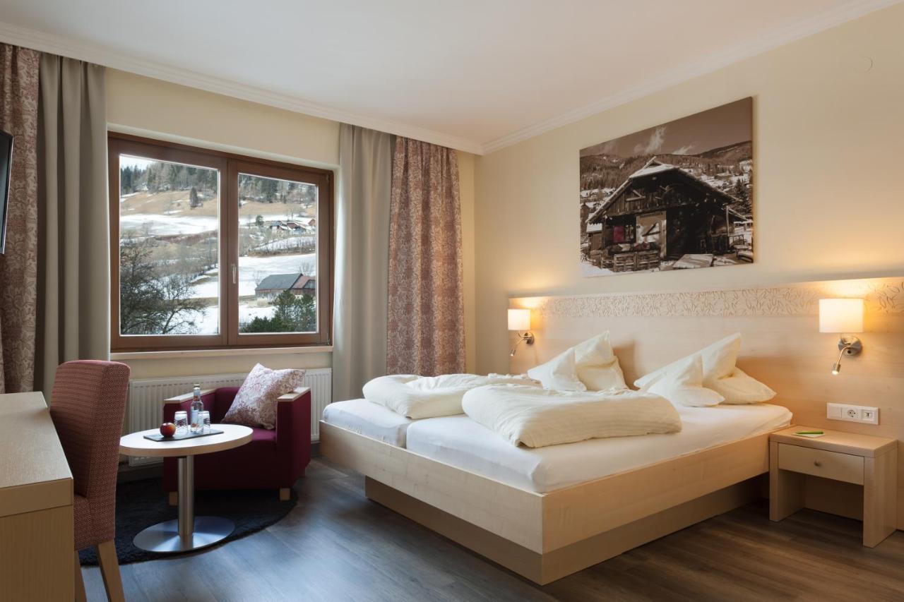 Family & Sporthotel Kaerntnerhof Bad Kleinkirchheim Bagian luar foto