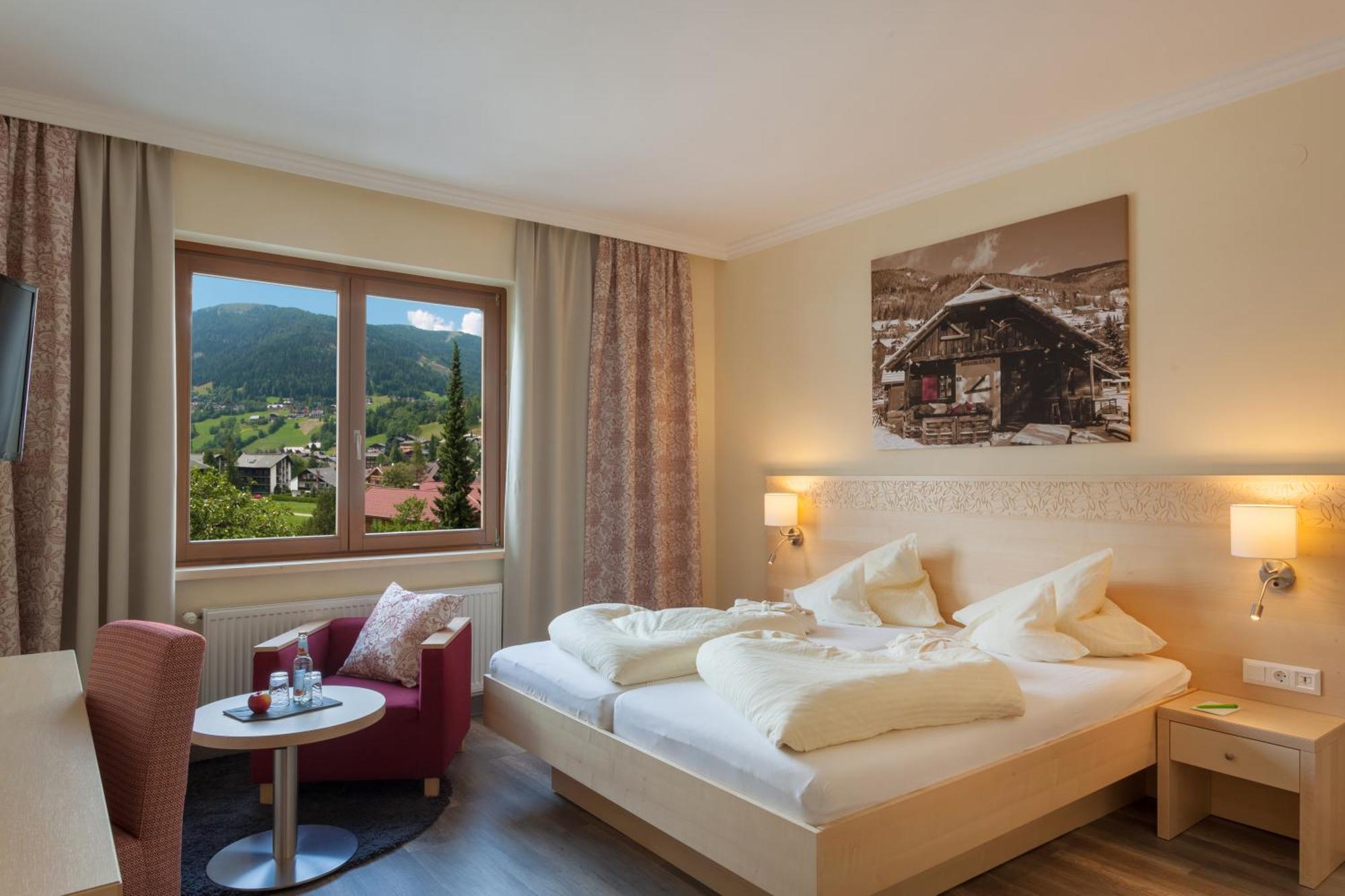Family & Sporthotel Kaerntnerhof Bad Kleinkirchheim Bagian luar foto