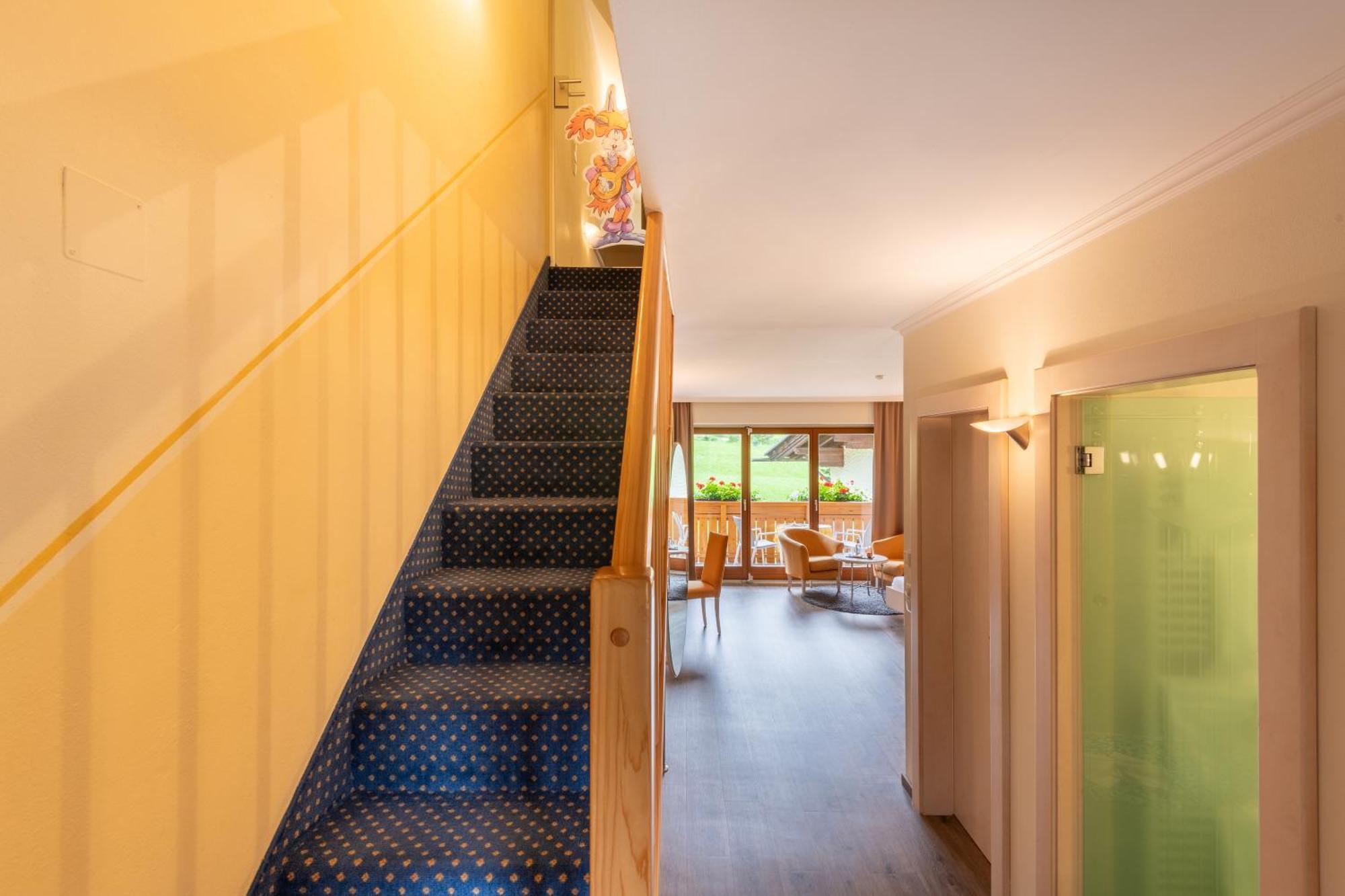 Family & Sporthotel Kaerntnerhof Bad Kleinkirchheim Bagian luar foto