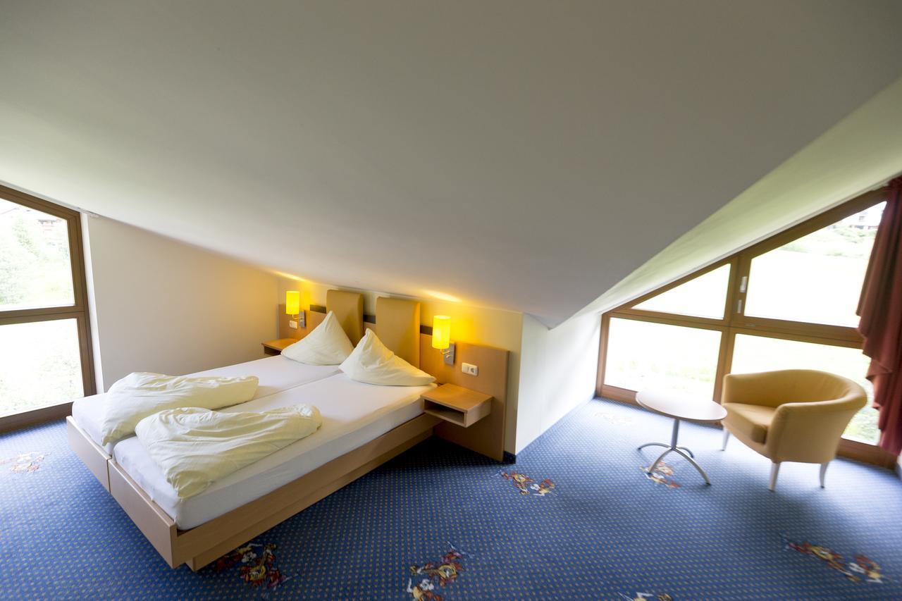 Family & Sporthotel Kaerntnerhof Bad Kleinkirchheim Bagian luar foto