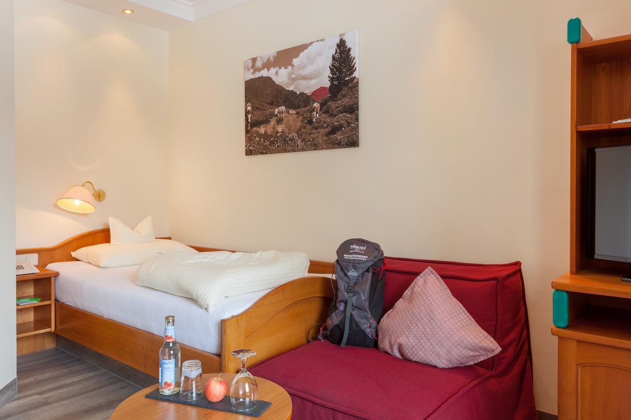 Family & Sporthotel Kaerntnerhof Bad Kleinkirchheim Bagian luar foto